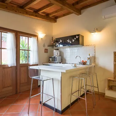 Bed & Breakfast Rosso Baccara