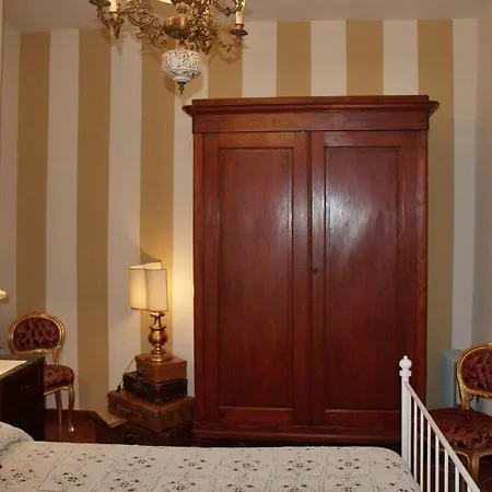 Rosso Baccara فندق مبيت وإفطار Montevettolini