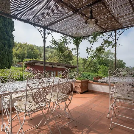 Bed & Breakfast Rosso Baccara Montevettolini