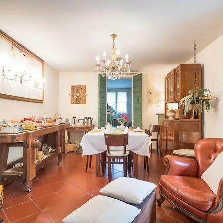 Bed & Breakfast B&B Rosso Baccara 4*