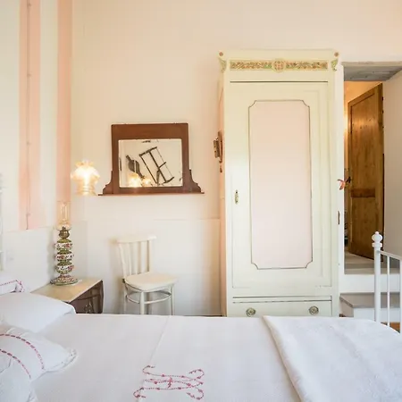 B&B Rosso Baccara