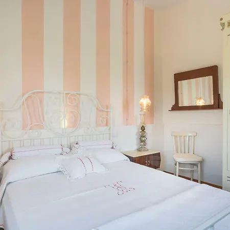 B&B Rosso Baccara Montevettolini