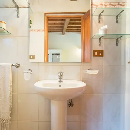 B&B Rosso Baccara Bed & Breakfast Montevettolini