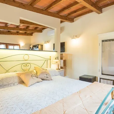 B&B Rosso Baccara Bed & Breakfast